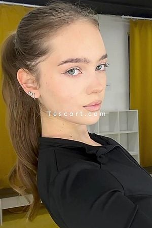 MIRCEA - Escort Girl Paris