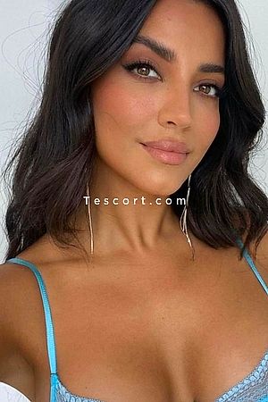 AYRIN - Paris Escorts