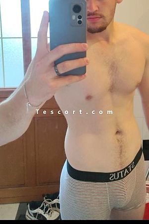 Luc22 - Guingamp Boy Escorts