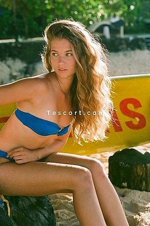 ELKA - Paris Escorts