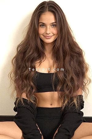 EMMA - Escort Girl Paris