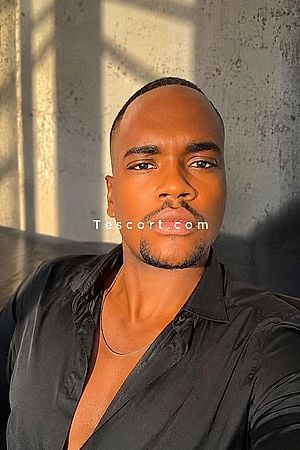 Ethan - Paris Boy Escorts