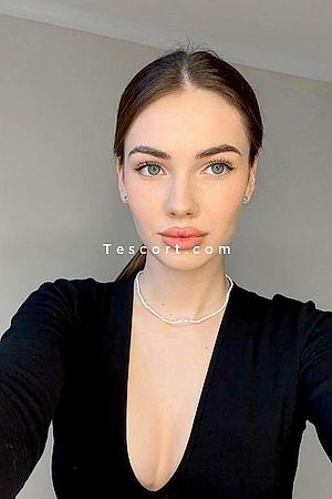 LUCETTE - Escort Girl Paris