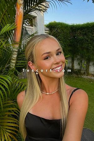 KERRIS - Escort Girl Paris
