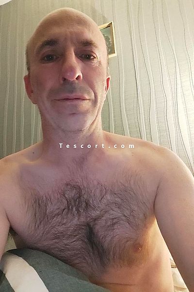Luc - Meaux Boy Escorts #6