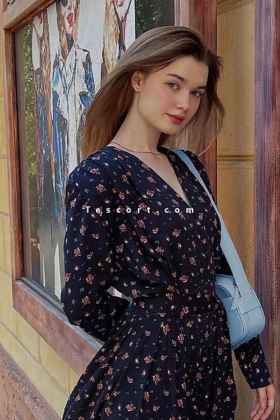 DIVA - Escort Girl Paris #8