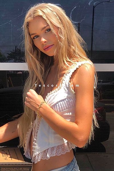 ONIKA - Paris Escorts #1