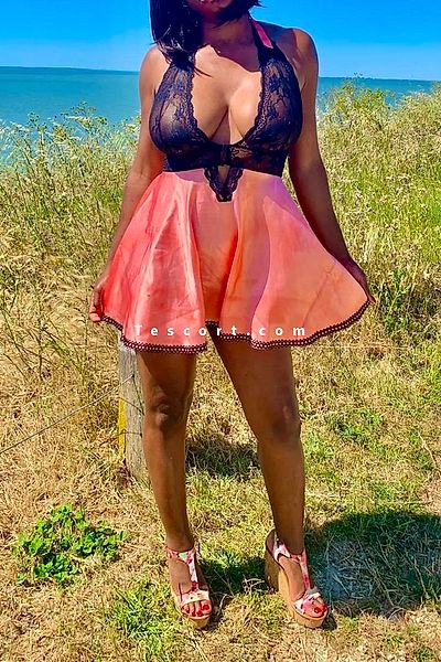 Princesseblack - Saintes Escorts #1