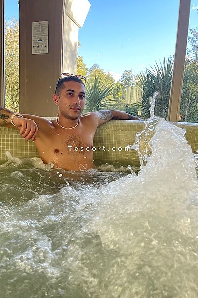 Chinga - Escort Boy Lille #2