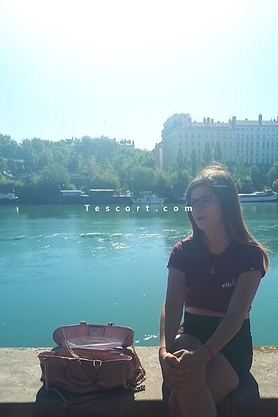 LaSoumise - Lyon Escorts #3