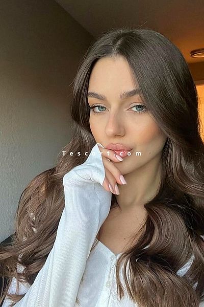 LIGEIA - Paris Escorts #1