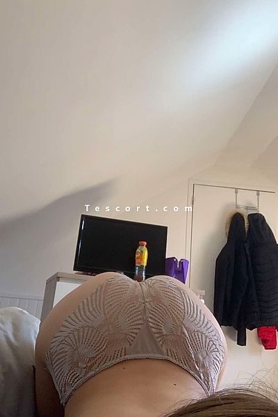 Laura94200 - Escort Girl Paris #1
