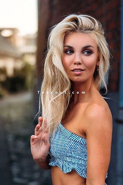 CHINARA - Paris Escorts #1