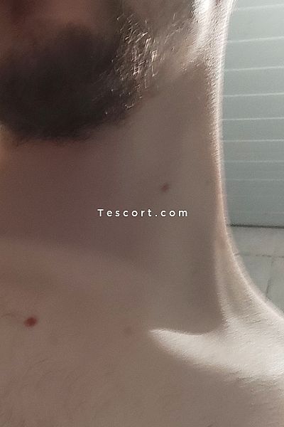 Romain08 - Escort Boy Charleville-Mezieres #3