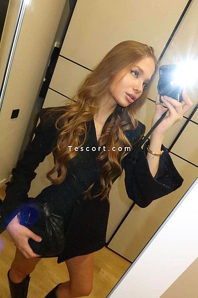 Andrea - Paris Escorts #2