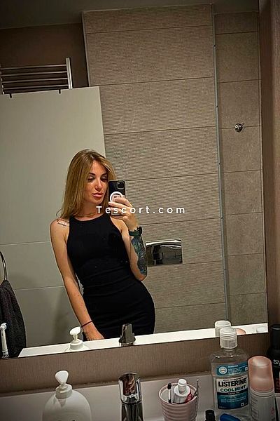 Karolina - Biarritz Escorts #3