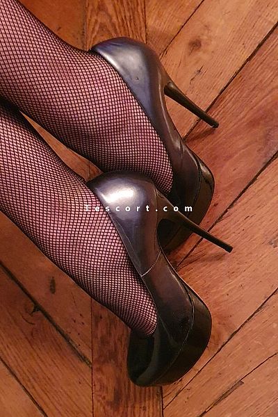 chloe domina - Paris Escorts #3