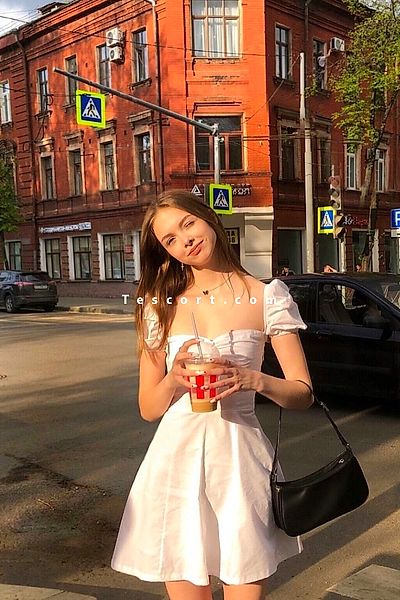 IUNAIK - Escort Girl Paris #3