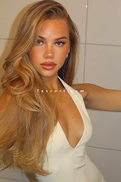 MELET - Paris Escorts #1