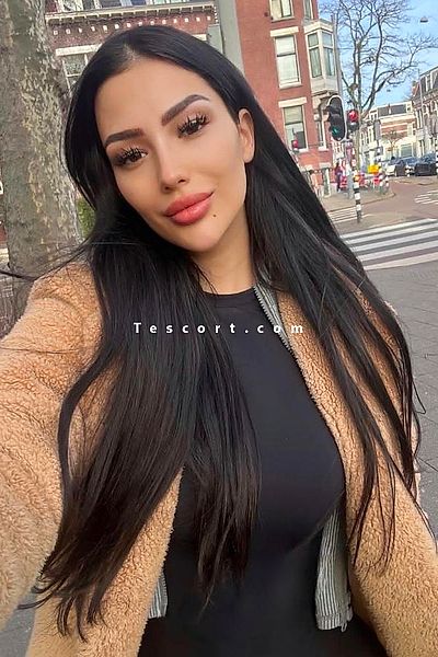 Bella - Paris Trans Escorts #6