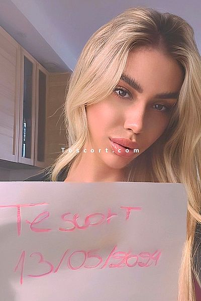 GHIOVANA - Paris Escorts #1