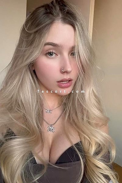 NOREEN - Paris Escorts #2