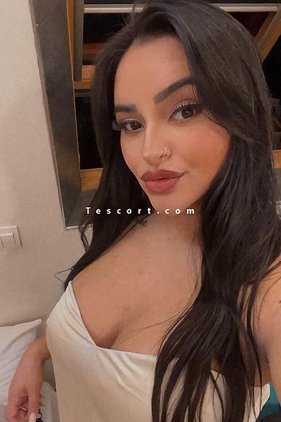 Larissa - Paris Escorts #10