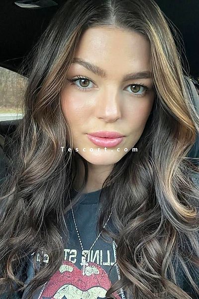 CELIA - Escort Girl Paris #3