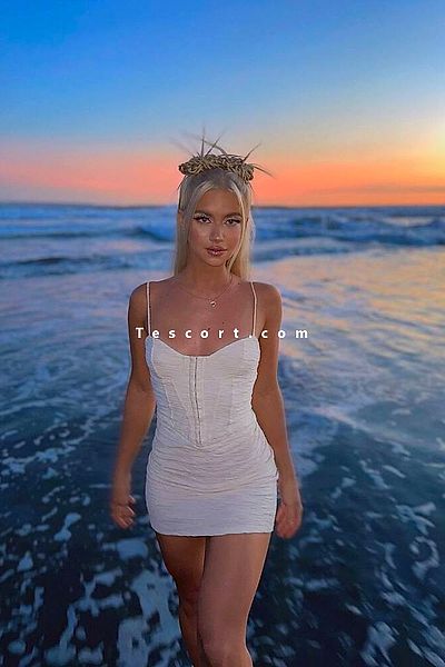IRIDESSA - Escort Girl Paris #2