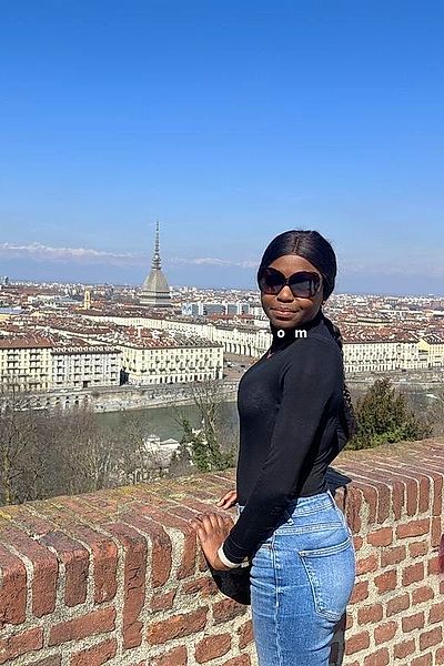 Suzy - Escort Girl Lyon #6