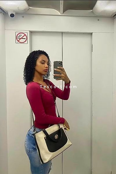 Julinaferinaa - Villefranche-sur-Saône Escorts #3