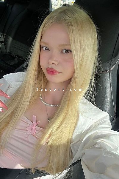FOLKA - Escort Girl Paris #1