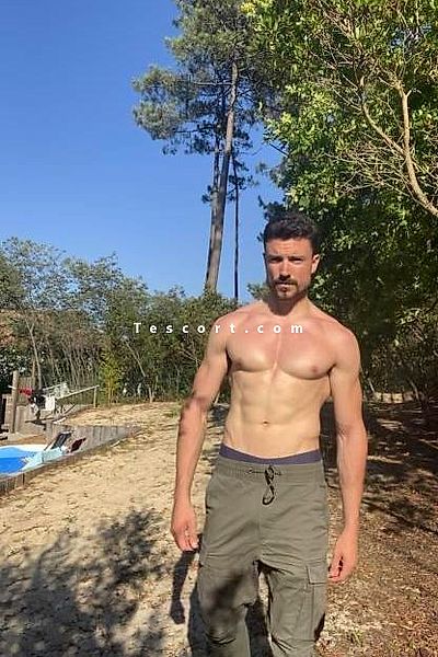 Massimo - Escort Boy Paris #1