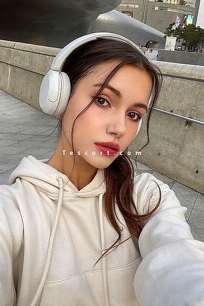 Alex - Escort Girl Paris #2