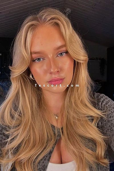 AUGUSTINE - Escort Girl Paris #1
