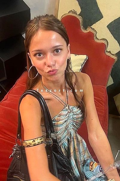 IZEYBLA - Escort Girl Paris #3