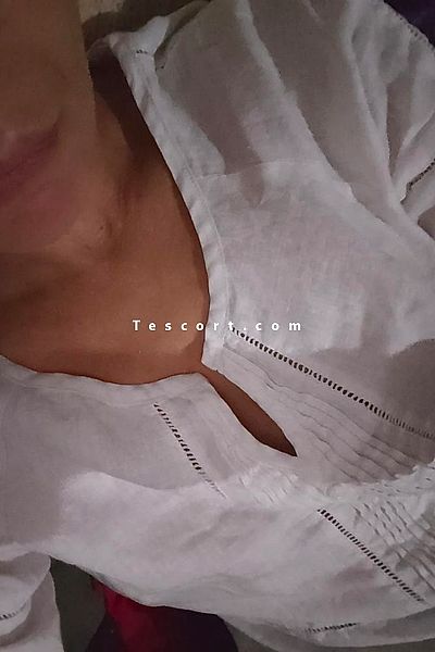 Sherine33000 - Escort Girl Bordeaux #6