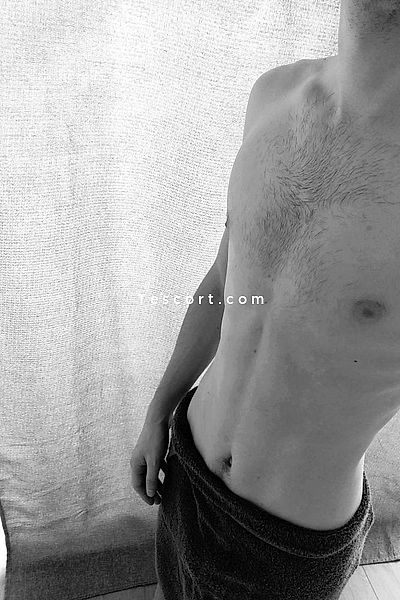 Adrien - Roubaix Boy Escorts #1