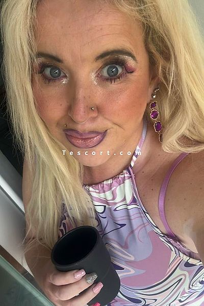 Kellykiss71 - Escort Girl Tournus #2