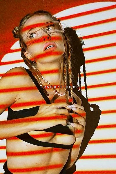 Amy - Escort Girl Aix-En-Provence #14