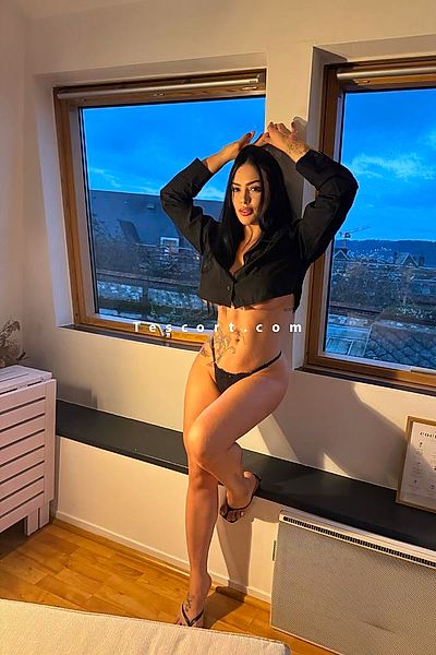 Isabela - Cannes Escorts #3