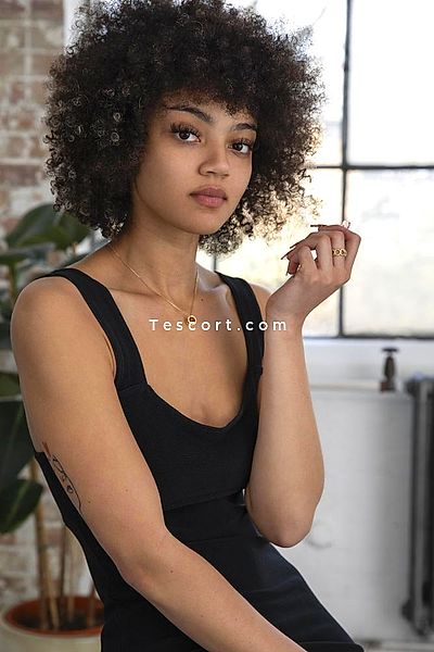 calandreeva - Escort Girl Metz #2