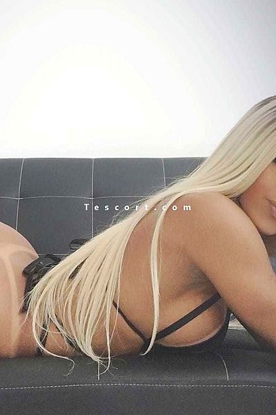 Actif et Passif - Escort Trans Paris #3