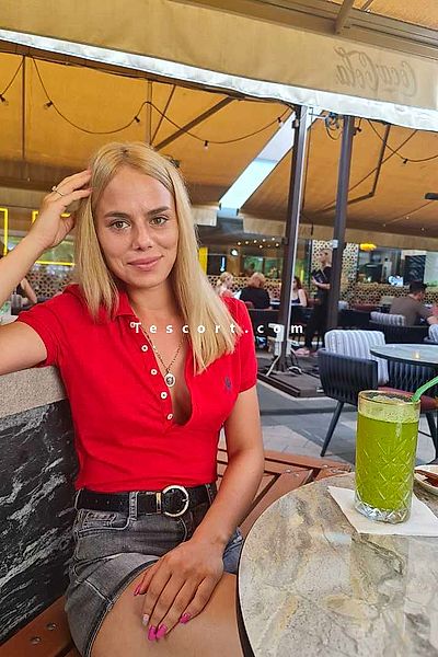 Laura  VIPxxx - Escort Girl La Rochelle #9