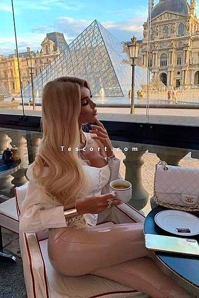 KRIS - Paris Escorts #3