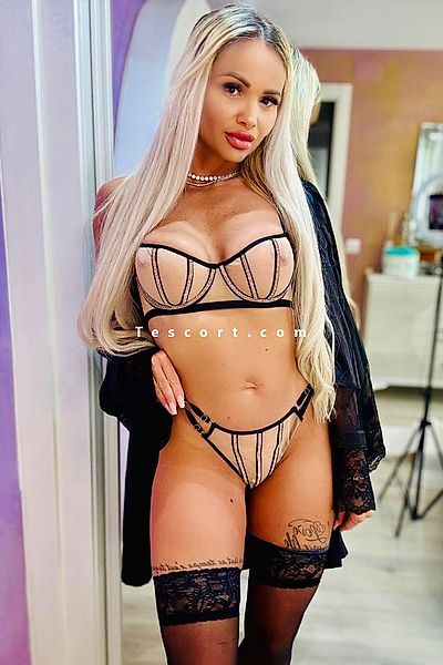 GIULIA - Paris Escorts #2
