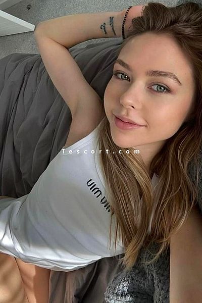 IRIA - Escort Girl Paris #1