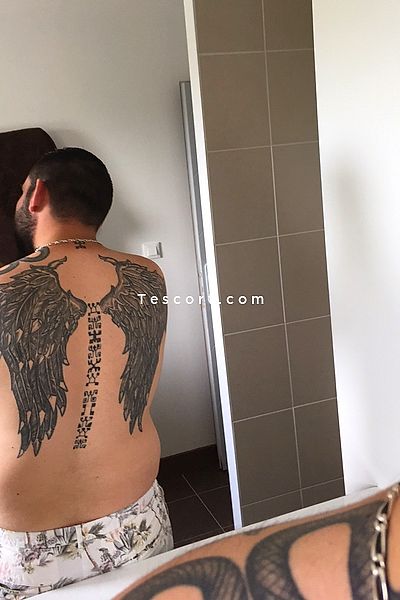 Scan - Escort Boy Angoulême #3