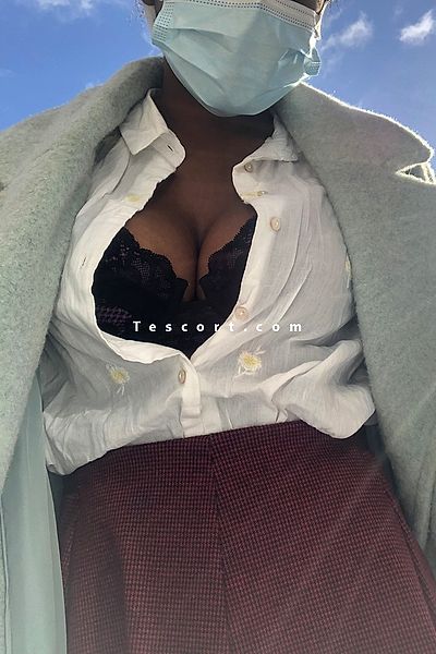 Maissai - Lille Escorts #2